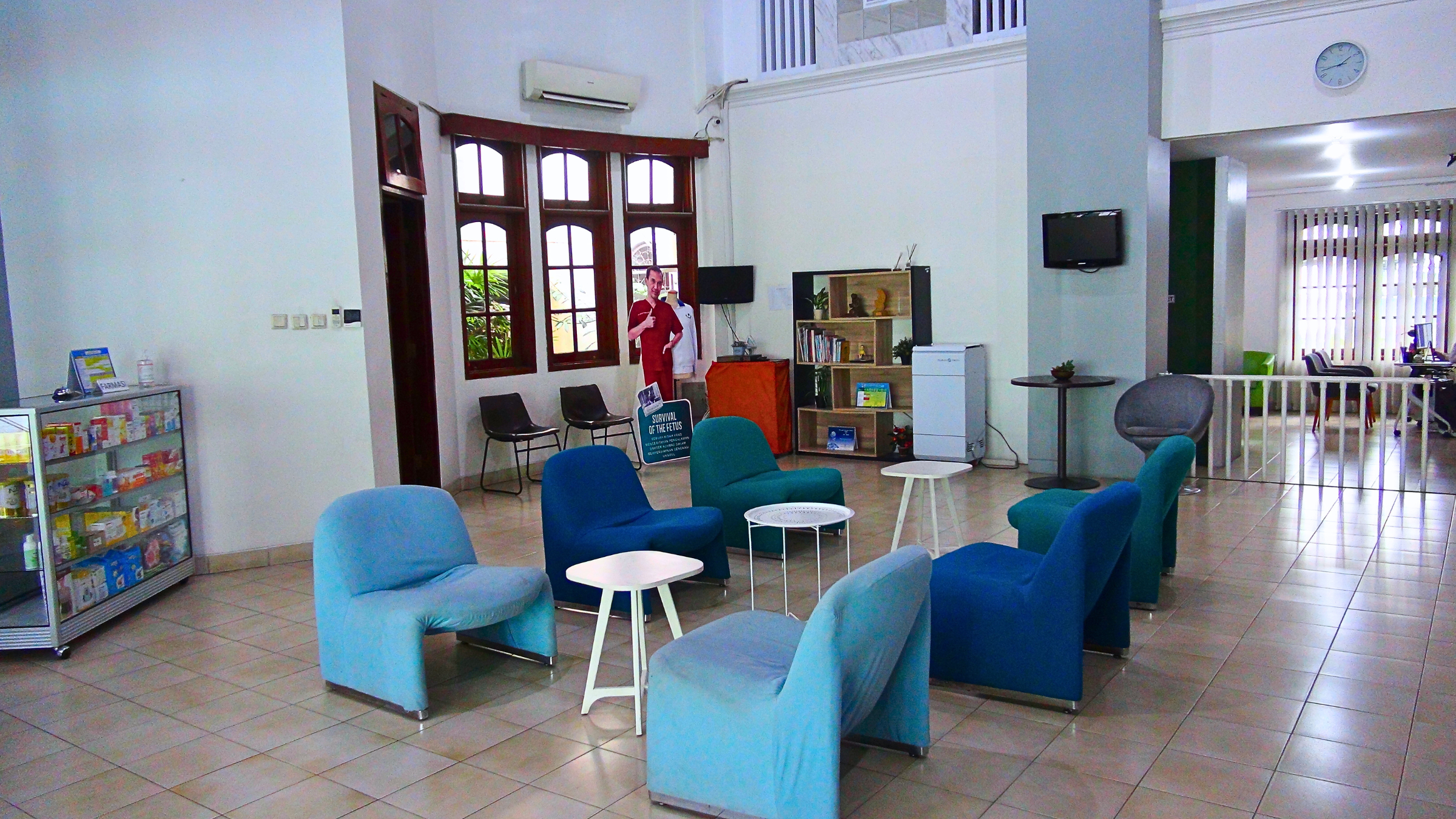 ruang tunggu 1